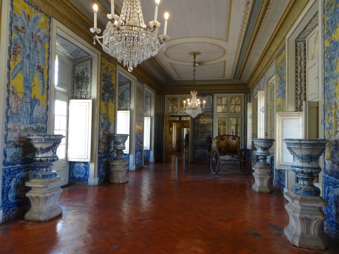 2096 Palácio de Queluz - Tiles Corridor Hallway